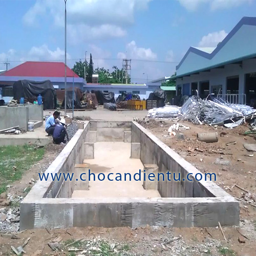 Móng cân xe tải
